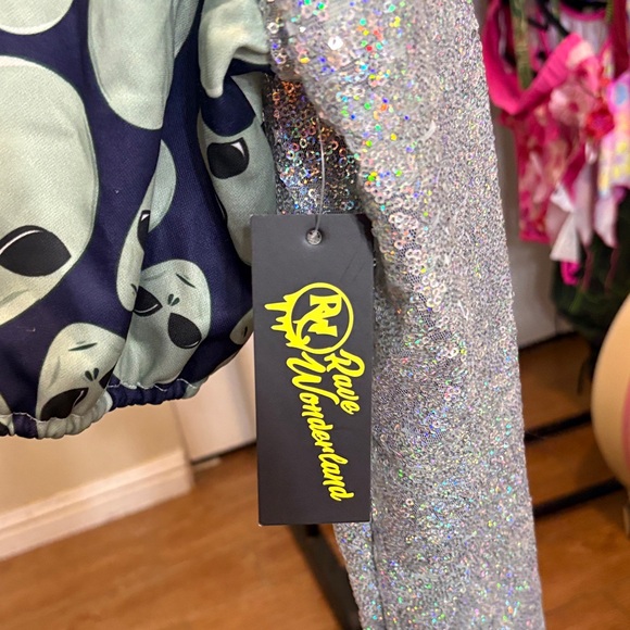 # 8 Alien Print Crop Hoodie with Silver Sleeves - Picture 3 of 4